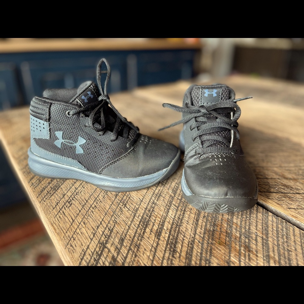 Black Under Armour Shoes.